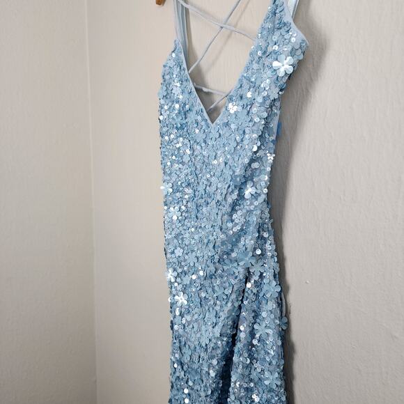 NWOT Mac Duggal Ieena Sequin Gown M Ice Blue Sweetheart Lace-Up High Slit Formal - Picture 7 of 15